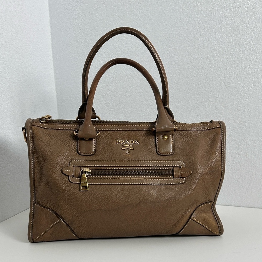 💯Authentic Prada Leather Handbag🍀 - Picture 1 of 17